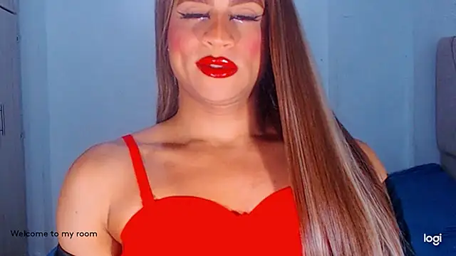 Snapshot of Valenntyna chatting on May 2026 07:33:01 PM Valenntyna online show from May 2026 07:33:01 PM