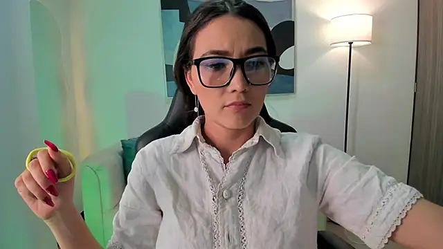 SaraParker  online show from June 2026 12:32:01 AM
