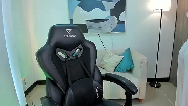 Snapshot of SaraParker_ chatting on November 2025 05:50:02 PM SaraParker online show from November 2025 05:50:02 PM