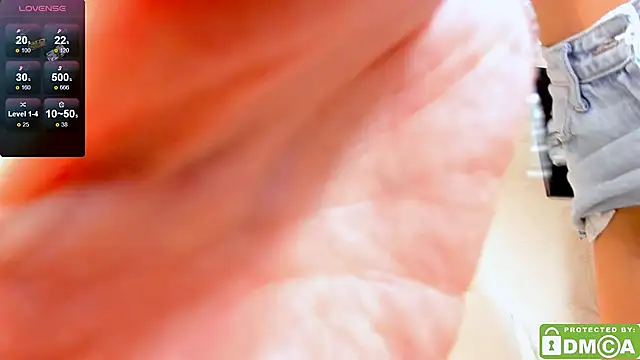 EmmaAmazingEyes online show from October 2025 01:02:01 PM