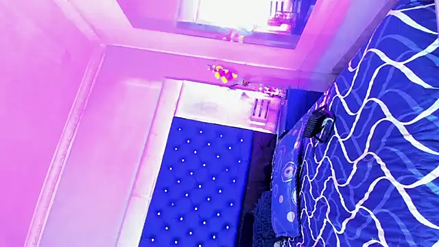 Sammybitchx online show from June 2026 12:06:02 PM