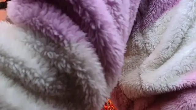 Snapshot of boy_n_girl chatting on September 2025 09:42:02 AM boy n girl online show from September 2025 09:42:02 AM