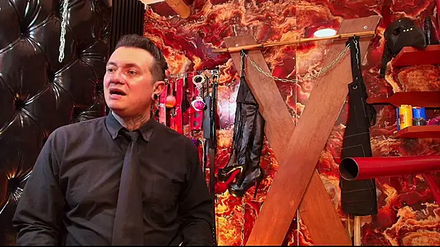 Snapshot of boy_n_girl chatting on December 2025 07:24:02 PM boy n girl online show from December 2025 07:24:02 PM