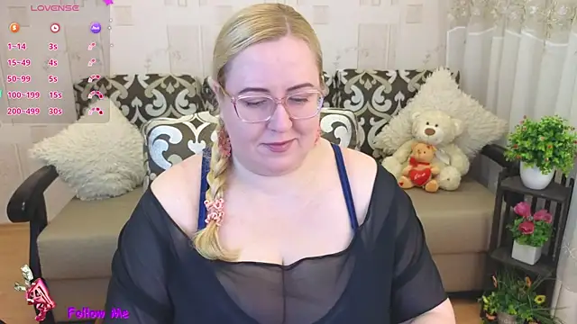 Snapshot of Ginesia chatting on February 2025 01:32:01 PM Ginesia online show from February 2025 01:32:01 PM