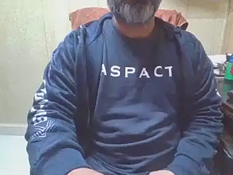 hairymaster95 online show from February 2026 07:06:01 AM