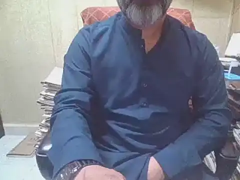 Snapshot of hairymaster95 chatting on October 2025 03:29:02 AM hairymaster95 online show from October 2025 03:29:02 AM