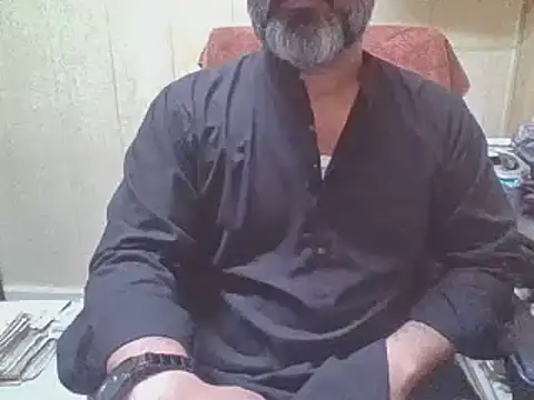 Snapshot of hairymaster95 chatting on September 2025 03:43:01 AM hairymaster95 online show from September 2025 03:43:01 AM
