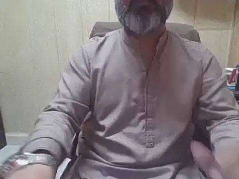 hairymaster95 online show from November 2025 06:56:02 AM