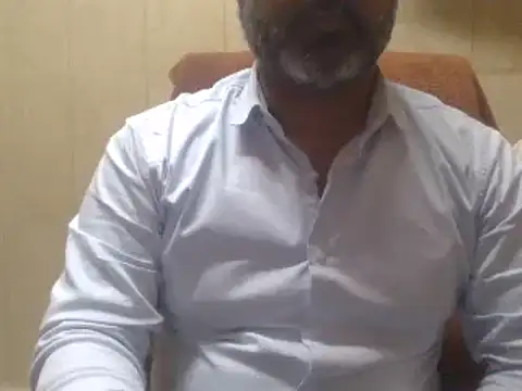 Snapshot of hairymaster95 chatting on February 2025 12:11:02 PM hairymaster95 online show from February 2025 12:11:02 PM