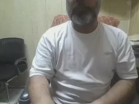 Snapshot of hairymaster95 chatting on July 2026 05:19:02 AM hairymaster95 online show from July 2026 05:19:02 AM