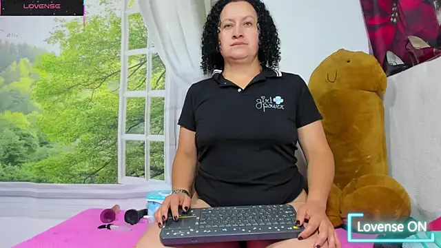 nikool32 online show from March 2026 11:01:02 AM