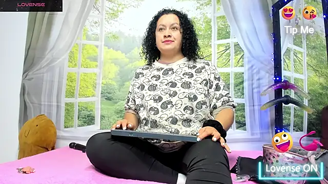 nikool32 online show from November 2025 12:20:01 PM