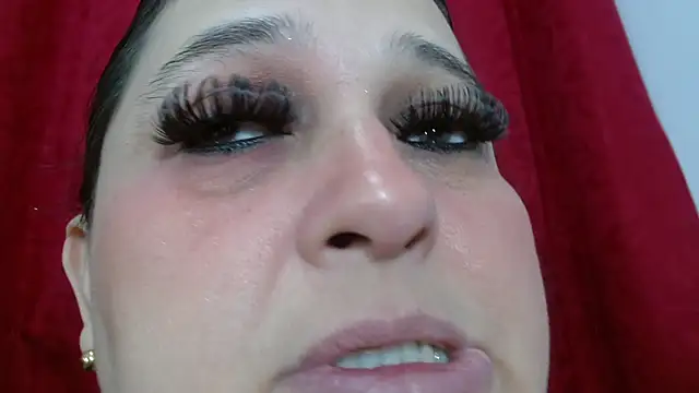 Snapshot of Kerly_Doll chatting on December 2025 12:44:02 PM Kerly Doll online show from December 2025 12:44:02 PM