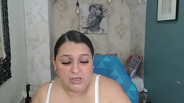 Kerly Doll online show from February 2026 01:30:01 PM