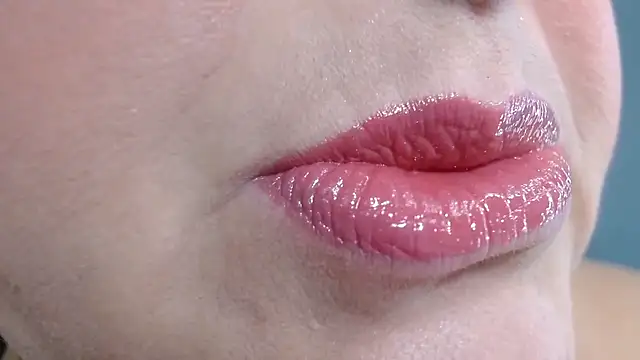 Kerly Doll online show from February 2026 11:11:01 AM