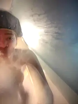 Snapshot of Cum2Charm chatting on October 2025 08:43:02 PM Cum2Charm online show from October 2025 08:43:02 PM