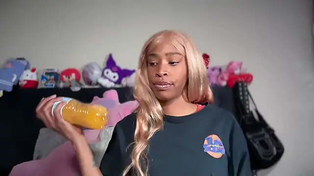 Cum2Charm online show from February 2026 09:22:01 AM