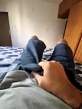 Snapshot of YourPersonall chatting on December 2024 09:33:02 AM YourPersonall online show from December 2024 09:33:02 AM