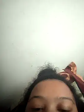 PRETTY-MI online show from December 2025 06:15:02 AM