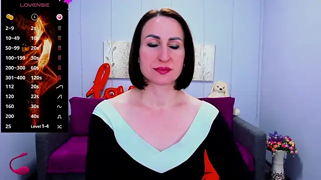 Nia Smithh online show from March 2025 01:19:02 PM