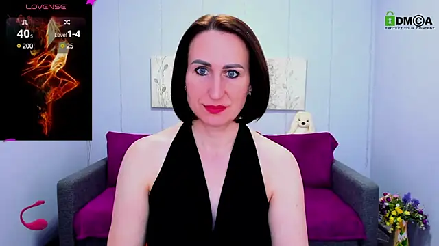 Nia Smithh online show from March 2025 01:28:02 PM