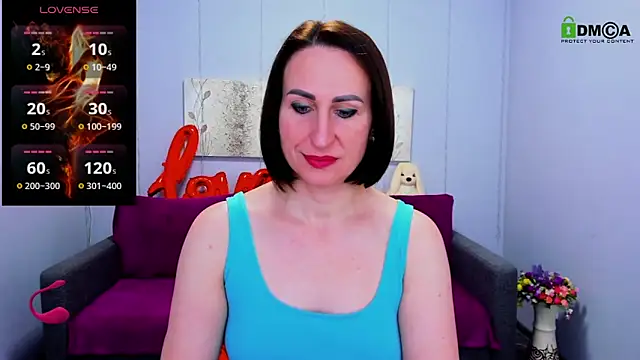 Nia Smithh online show from March 2025 01:23:02 PM