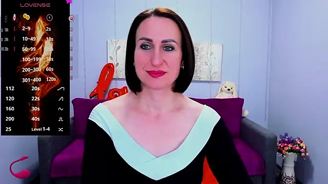 Nia Smithh online show from March 2025 04:26:01 PM