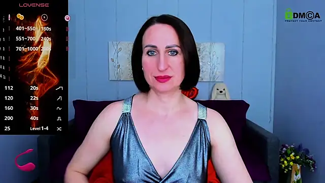 Nia Smithh online show from February 2025 04:31:01 PM