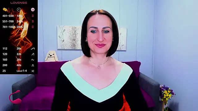 Nia Smithh online show from January 2025 02:00:02 PM