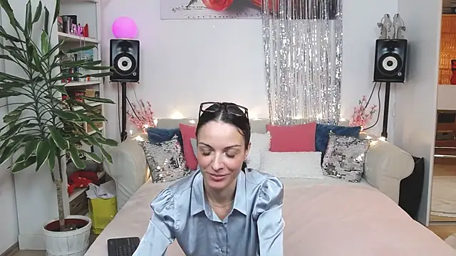 JaneDejaySC online show from April 2026 08:01:01 PM