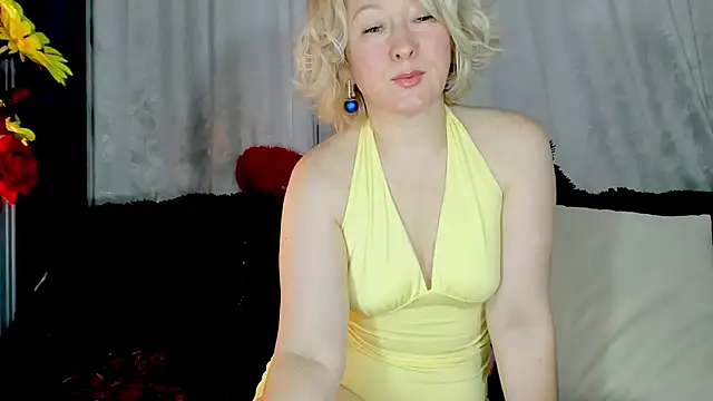 Snapshot of Mia_Wintermood chatting on June 2026 09:05:02 AM Mia Wintermood online show from June 2026 09:05:02 AM
