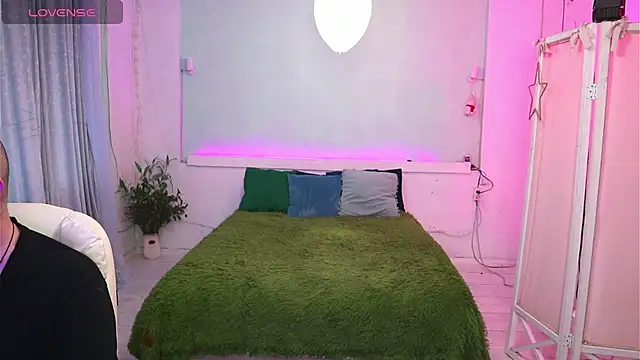 AlisaAleksandr online show from April 2026 03:59:02 PM