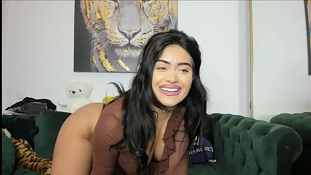 Snapshot of AnnaKarin chatting on February 2025 07:32:01 PM AnnaKarin online show from February 2025 07:32:01 PM