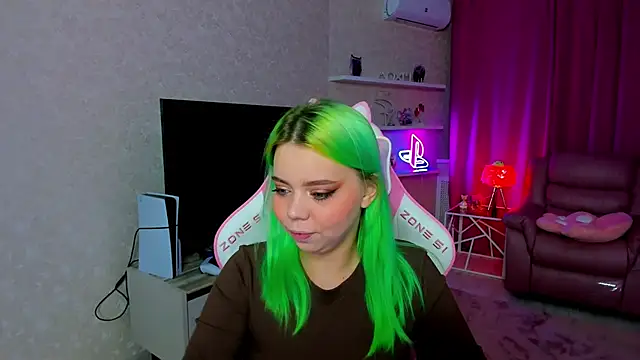 Snapshot of EnergyBunny_1 chatting on October 2025 07:22:02 PM EnergyBunny 1 online show from October 2025 07:22:02 PM