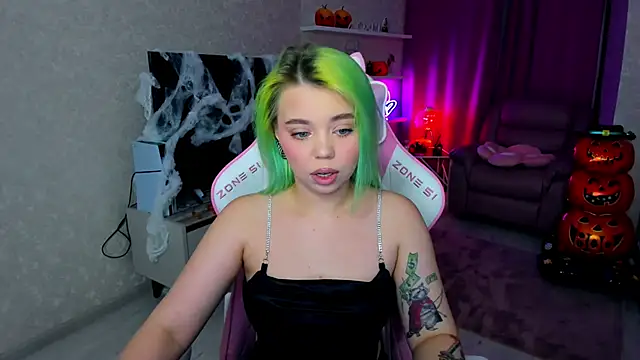 Snapshot of EnergyBunny_1 chatting on October 2025 05:24:01 PM EnergyBunny 1 online show from October 2025 05:24:01 PM