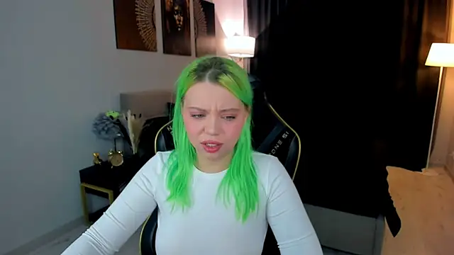 Snapshot of EnergyBunny_1 chatting on October 2025 07:33:01 PM EnergyBunny 1 online show from October 2025 07:33:01 PM