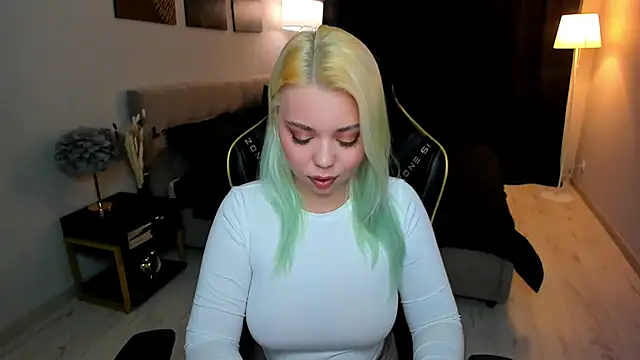 Snapshot of EnergyBunny_1 chatting on November 2025 07:36:02 PM EnergyBunny 1 online show from November 2025 07:36:02 PM