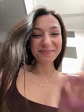  MiaQueen  online show from April 2026 10:11:02 PM