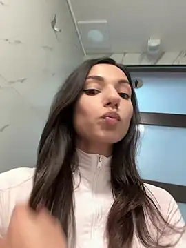  MiaQueen  online show from February 2026 07:53:01 PM