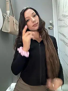  MiaQueen  online show from March 2026 10:11:01 PM