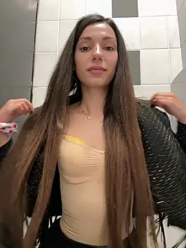  MiaQueen  online show from May 2026 10:06:02 PM