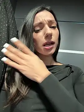  MiaQueen  online show from December 2025 10:12:01 PM