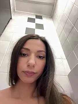  MiaQueen  online show from December 2025 09:59:01 PM