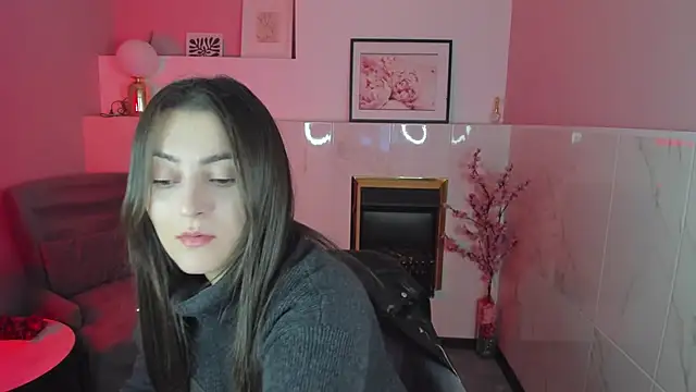 KylieMellow online show from September 2025 05:25:01 AM