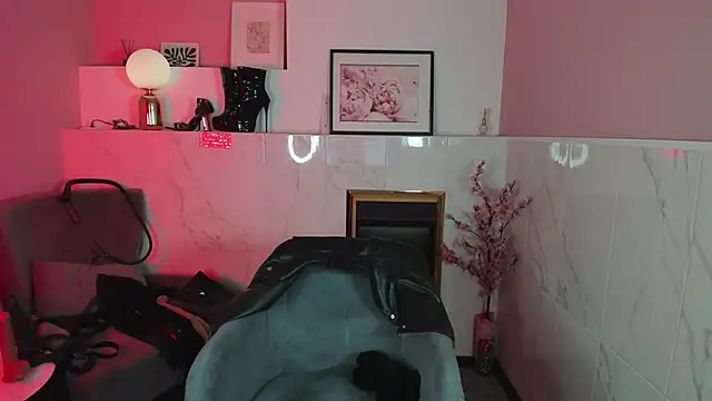 KylieMellow online show from September 2025 05:34:02 AM