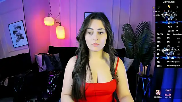 KylieMellow online show from November 2025 05:44:02 AM