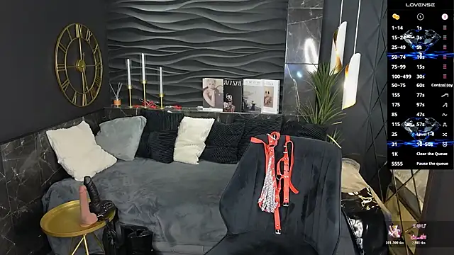 KylieMellow online show from April 2026 01:31:02 PM