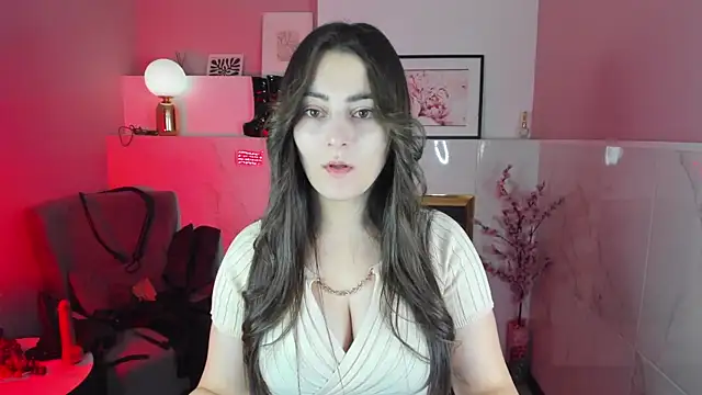 KylieMellow online show from October 2025 05:20:01 AM