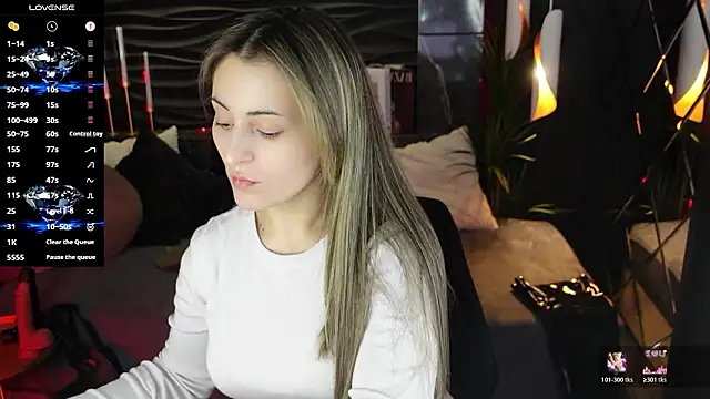 KylieMellow online show from February 2026 01:44:01 PM