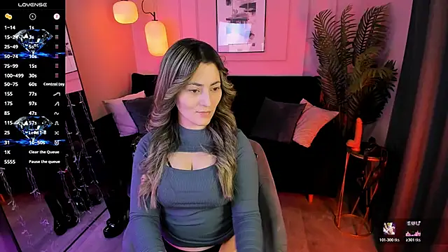 KylieMellow online show from April 2026 01:15:01 PM